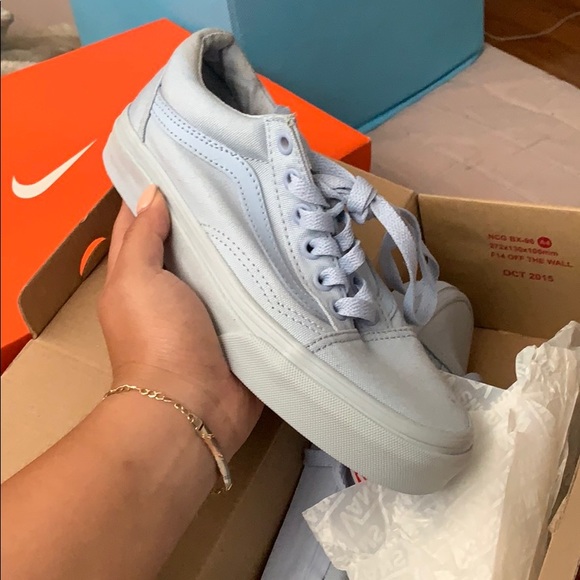 Vans! - Picture 3 of 5